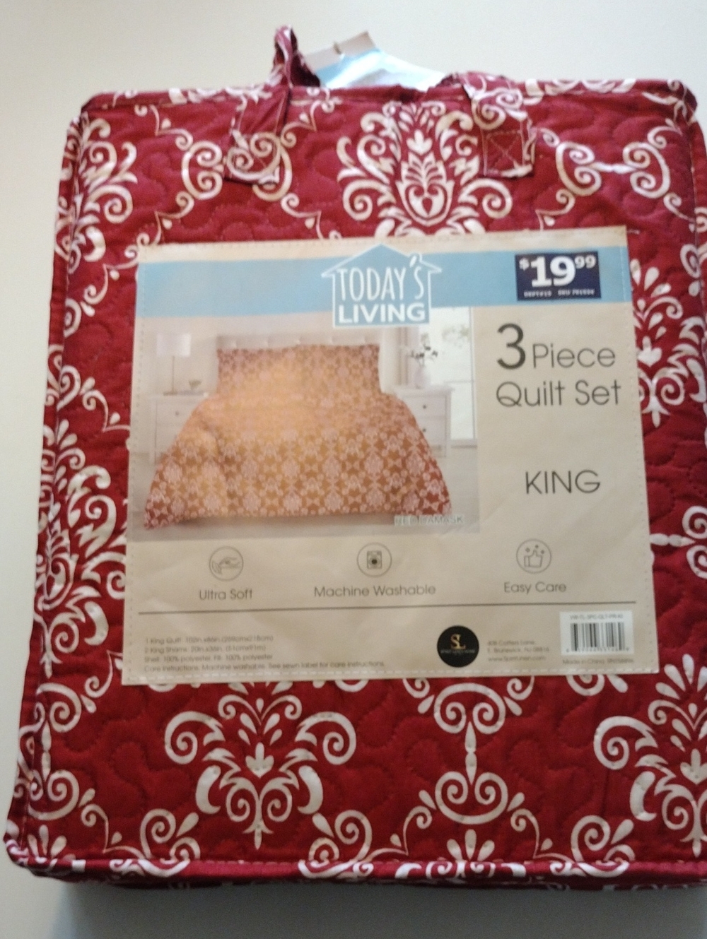 King Quilt Set in Red and White - 3 Piece